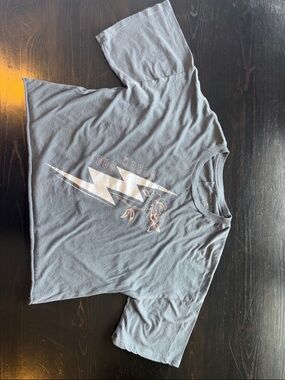 Daydreamer Charcoal Graphic Lightning Bolt Tee with Rose